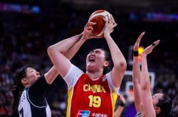 开云APP-成都女篮连胜不断，以巨大优势击败溧阳女队