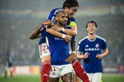 开云下载-关于横滨水手力挫对手，晋级四强的信息