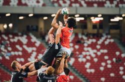 开云体育中国官网-冰封凤凰城，克莱·汤普森如何用防守艺术为湖人锁定胜局