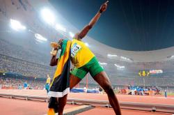 开云体育入口-橙衣绝杀与蓝月新焰，当荷兰铁血终结米兰王朝，福登点燃时代更迭的赛场