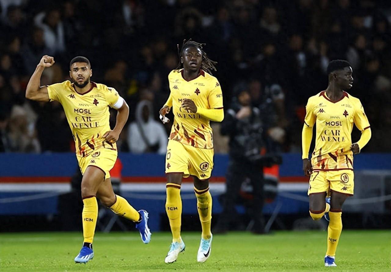 朗斯队在本轮比赛中赢得一场激烈胜利 朗斯队在本轮比赛中赢得一场激烈胜利