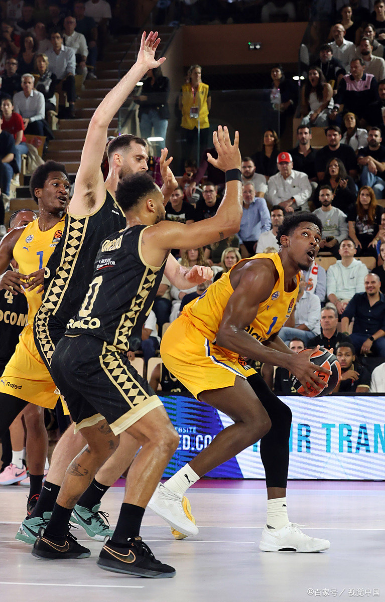 包含热火B队血洗黄蜂，萨博尼斯绝境逆转的词条