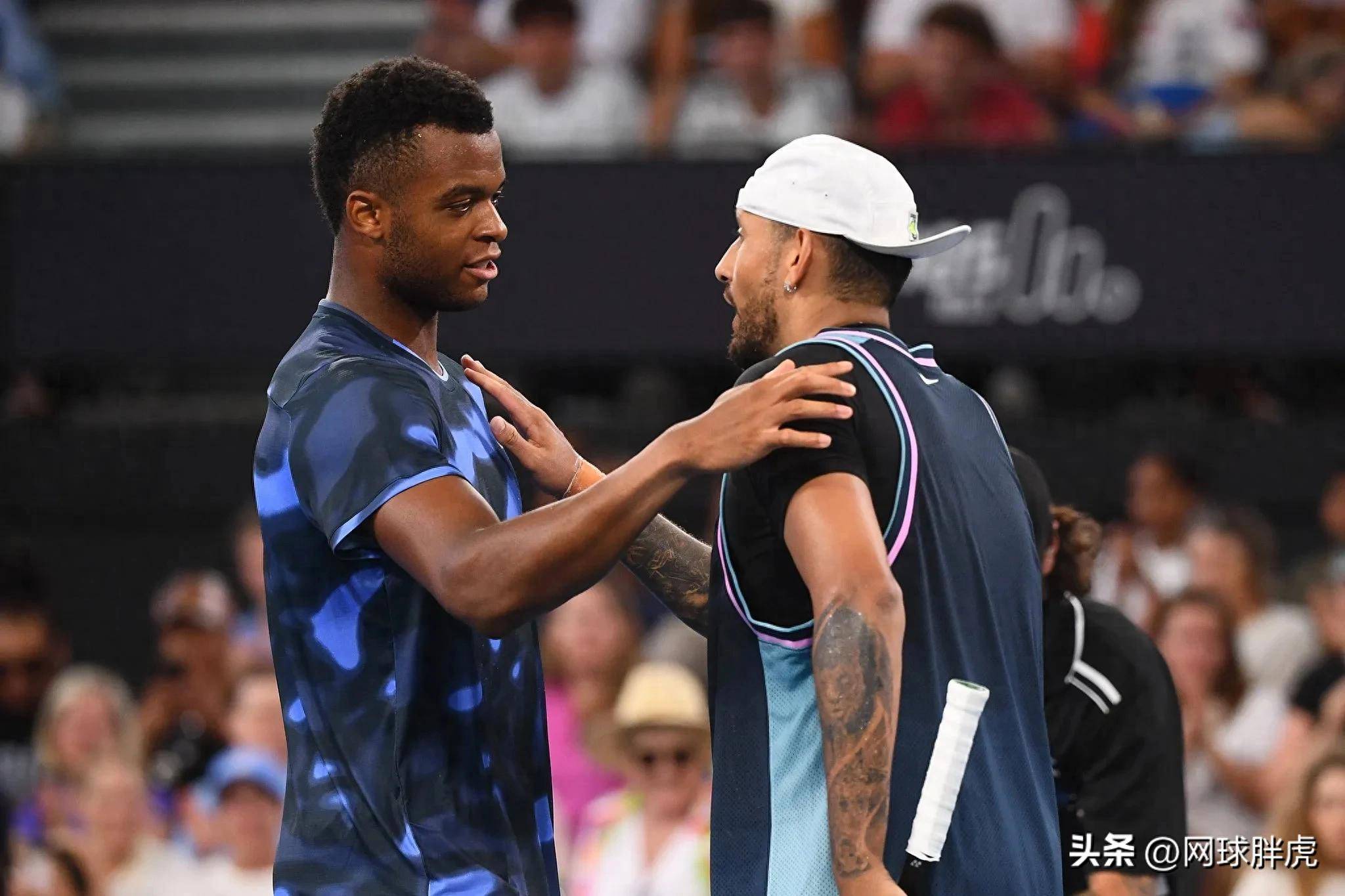 包含美国网球队血洗法国网球队，克耶高斯关键制胜的词条