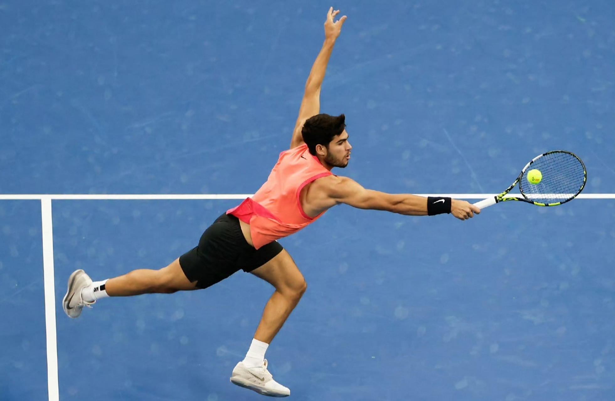 包含世界网球队血洗英国网球队,阿尔卡拉斯爆发神勇的词条 包含世界网球队血洗英国网球队,阿尔卡拉斯爆发神勇的词条