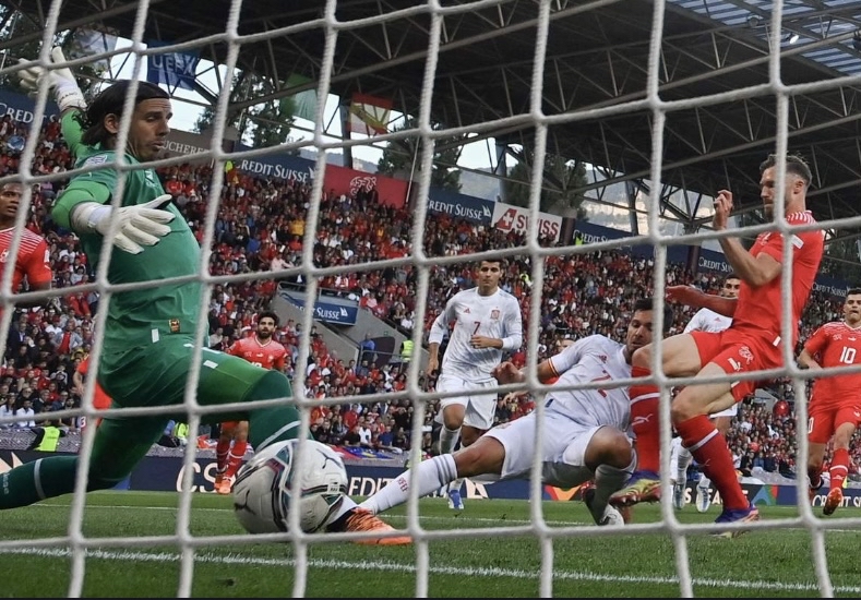 关于英格兰大胜捷克，稳坐小组第一的信息