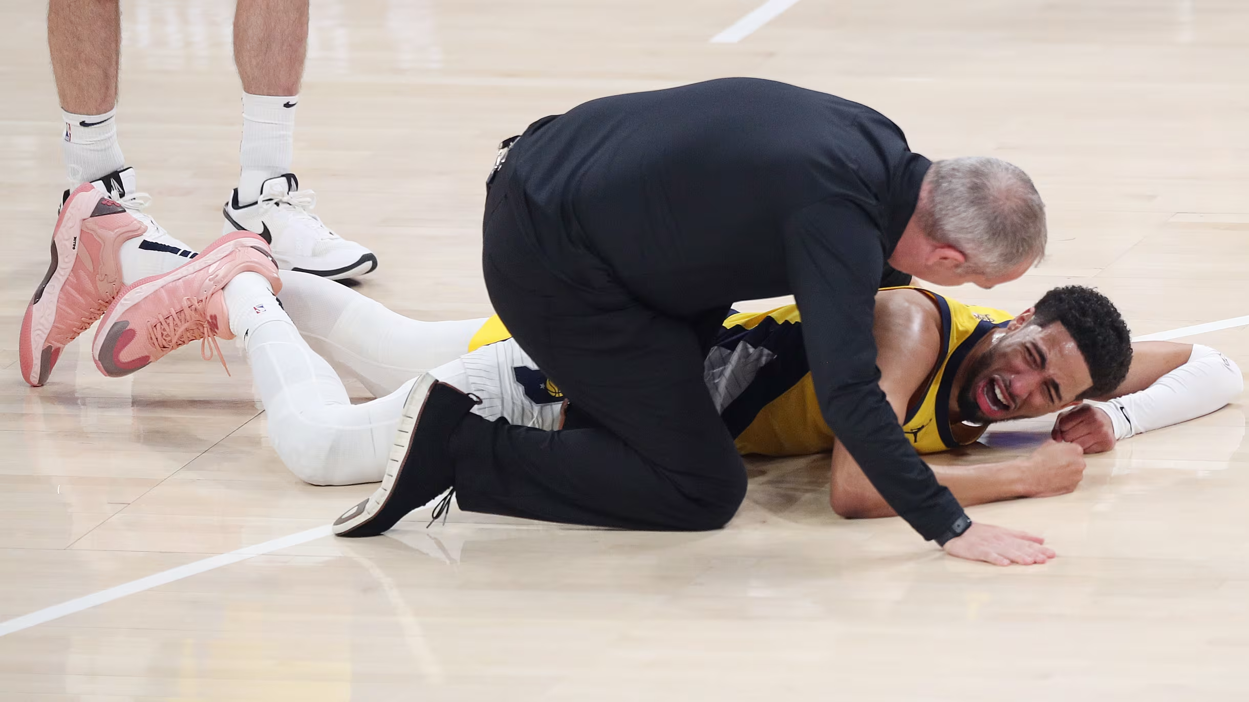 步行者队员被禁比赛，球队战绩受影响