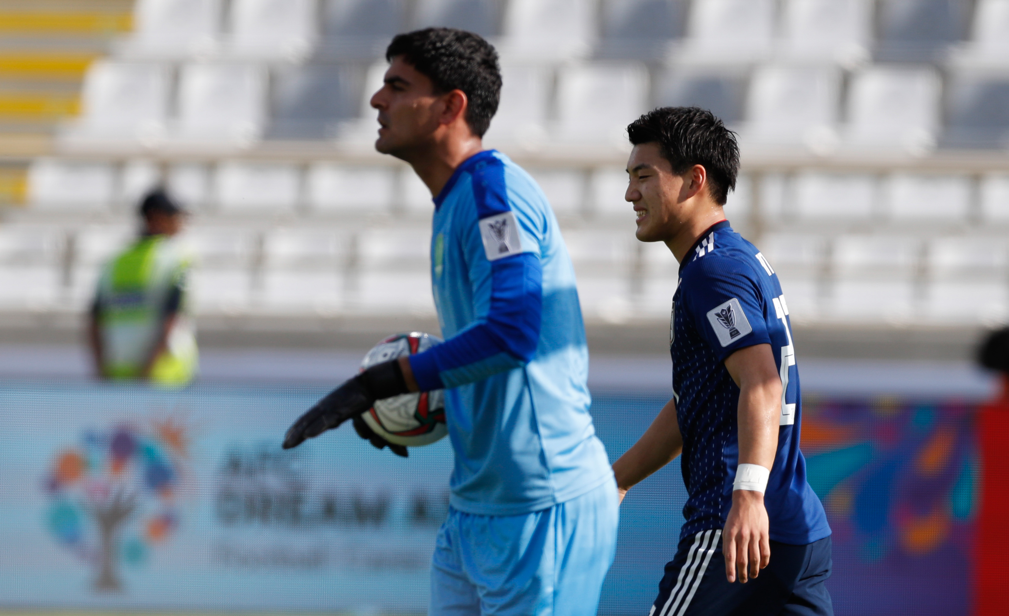 包含土库曼斯坦女足全身而退，白俄罗斯队无缘晋级的词条