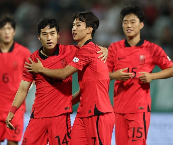 日本球队惨败，韩国队获胜晋级